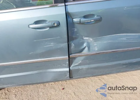 2009 Chrysler Town & Country Touring from USA, damaged, VIN 2A8HR54199R567618